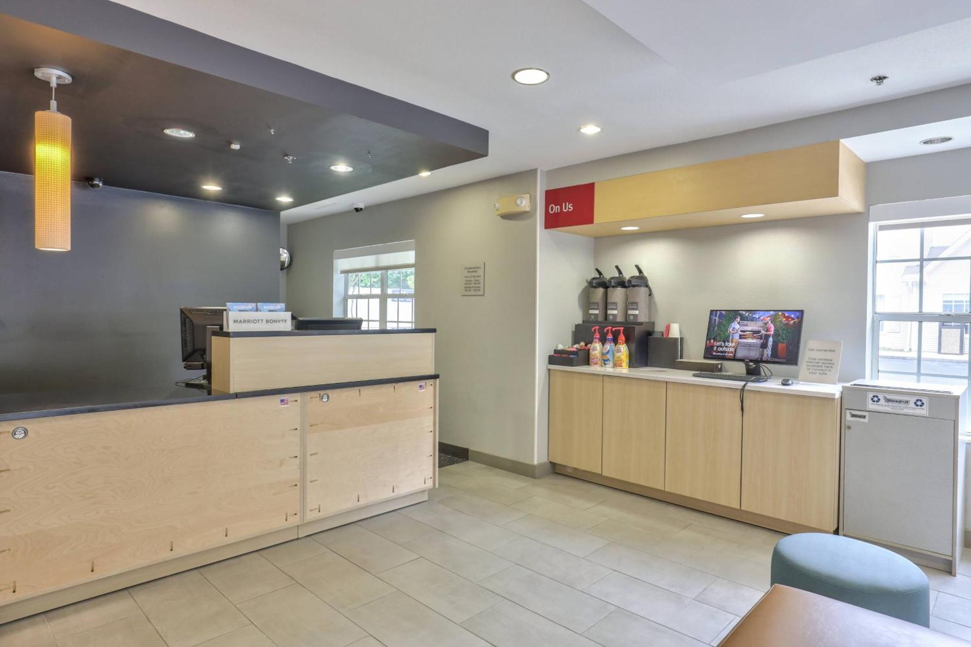 Alluxsuites At 1876, Ascend Hotel Collection Tallahassee Kültér fotó