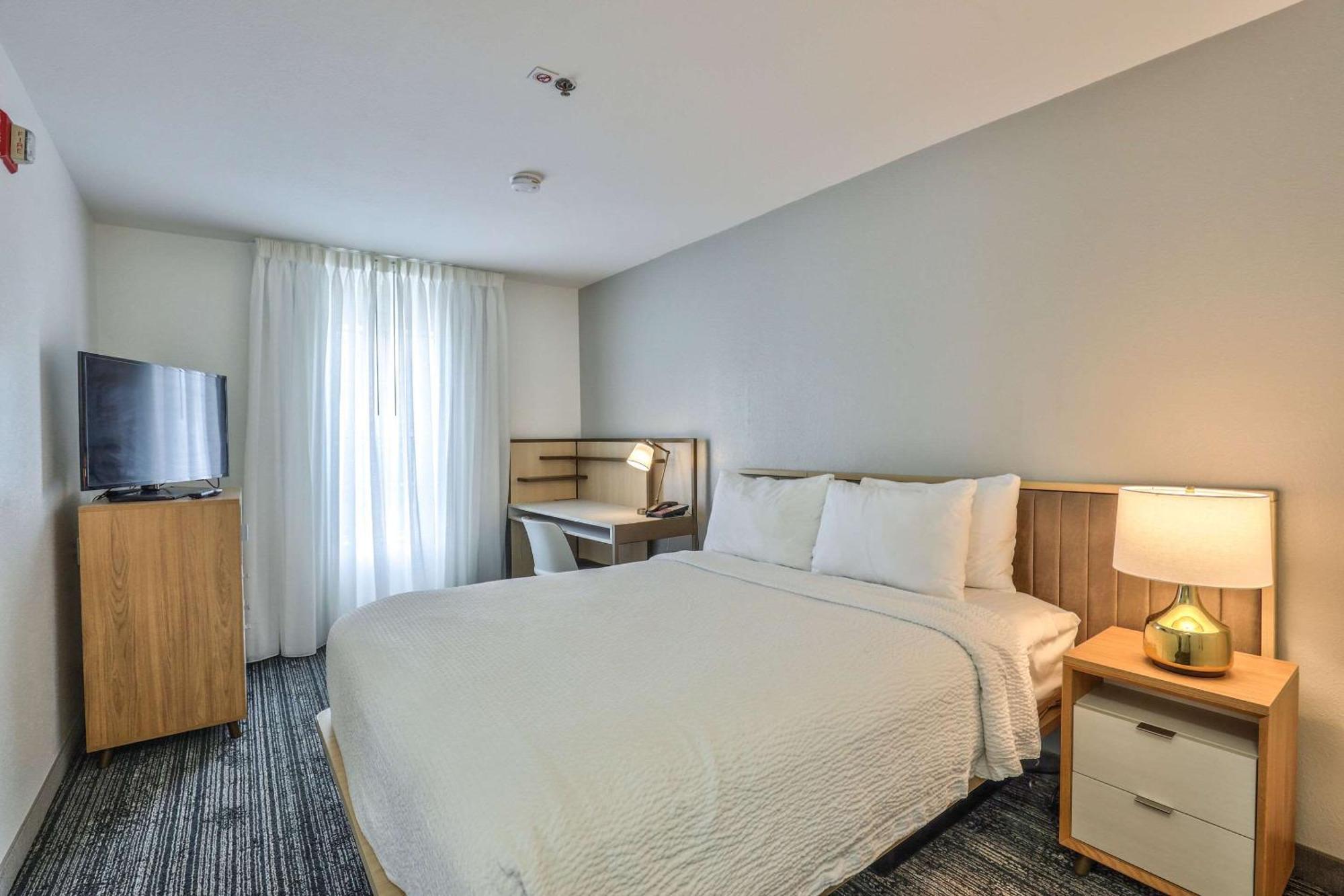 Alluxsuites At 1876, Ascend Hotel Collection Tallahassee Kültér fotó