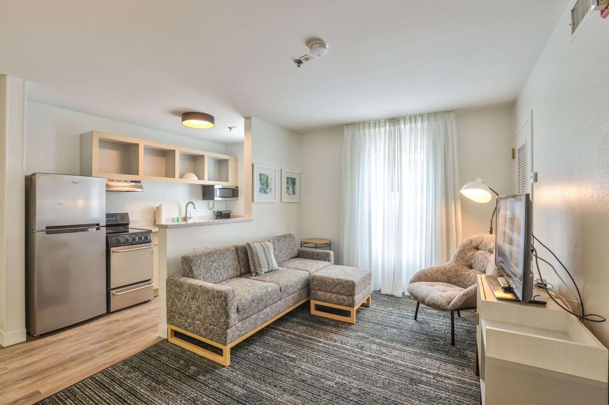 Alluxsuites At 1876, Ascend Hotel Collection Tallahassee Kültér fotó