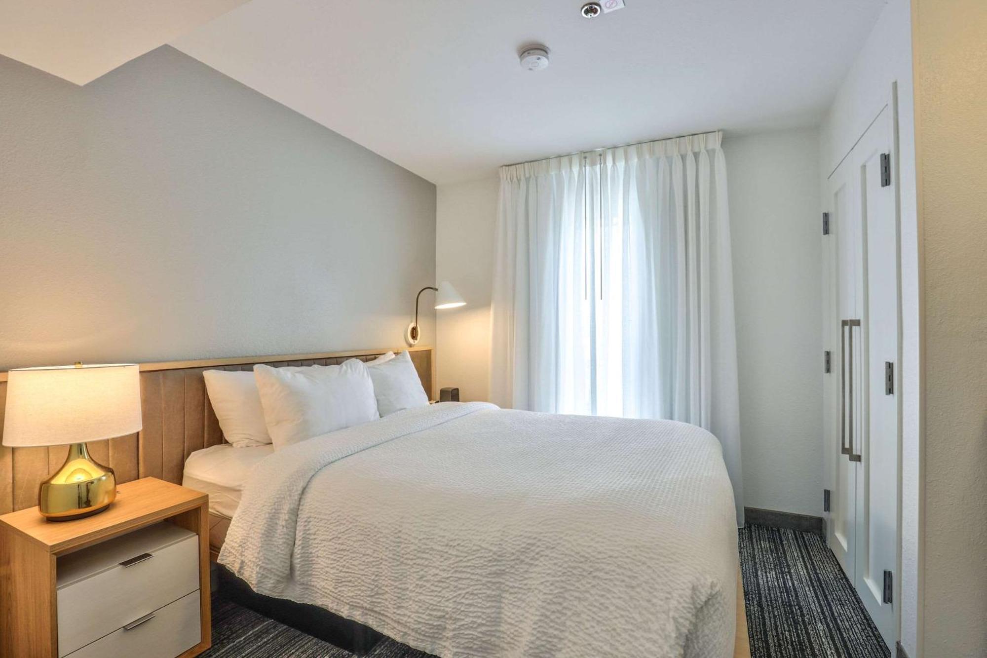 Alluxsuites At 1876, Ascend Hotel Collection Tallahassee Kültér fotó